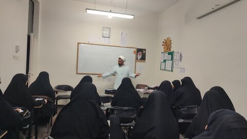 برگزاری جلسه آموزشی "ازدواج موفق" در مدرسه علمیه فاطمیه اهواز