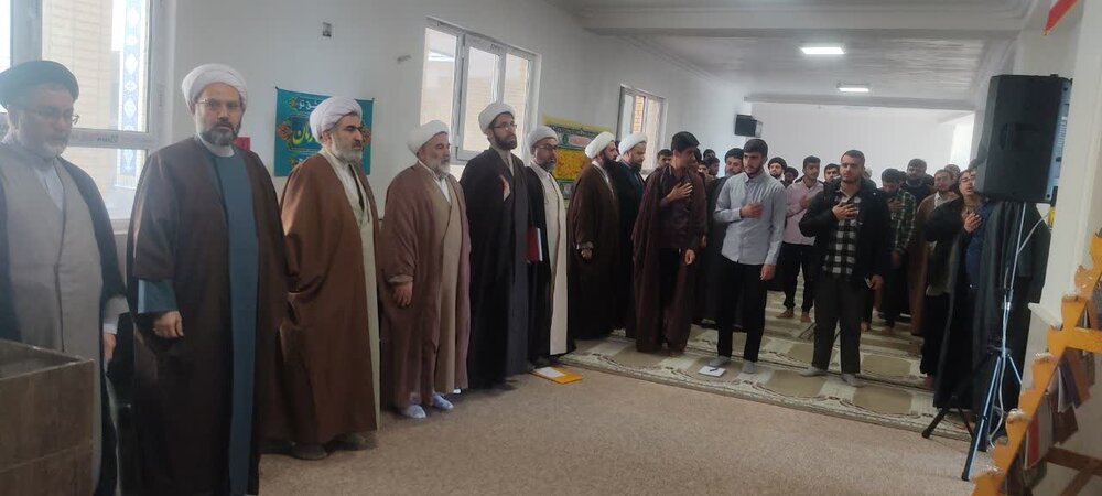 رشد ذهنی طلاب با تحقیق و پژوهش شکل میگیرد