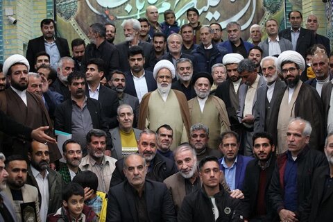تصاویر/ نشست مشترک مواکب مردمی خانقین عراق و جمعی از مواکب مردمی استان کرمانشاه