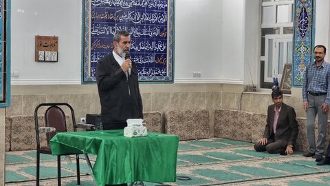 تصاویر/ غبار روبی مسجد امام موسی کاظم(ع) گناوه در آستانه ماه رمضان