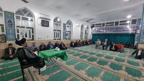 تصاویر/ غبار روبی مسجد امام موسی کاظم(ع) گناوه در آستانه ماه رمضان