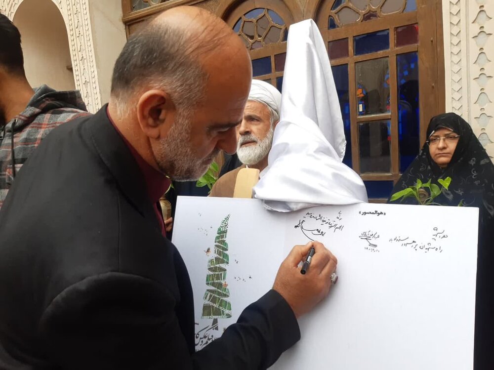 «گنجیه مقاومت»متشکل از سردیس سرداران شهید کاشان رونمایی شد