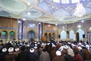 نباید ناامید شویم و باید همیشه به خدا توکل کنیم