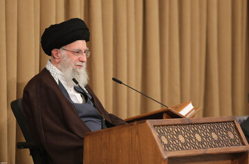 پیمان می‌بندیم که راه امام خامنه‌ای را با عزمی راسخ‌تر و قدم‌هایی استوارتر ادامه دهیم