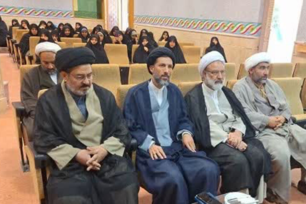 ادغام مدیریت مدارس علمیه سطوح ۲ و ۳ بانوان اردکانی+ عکس