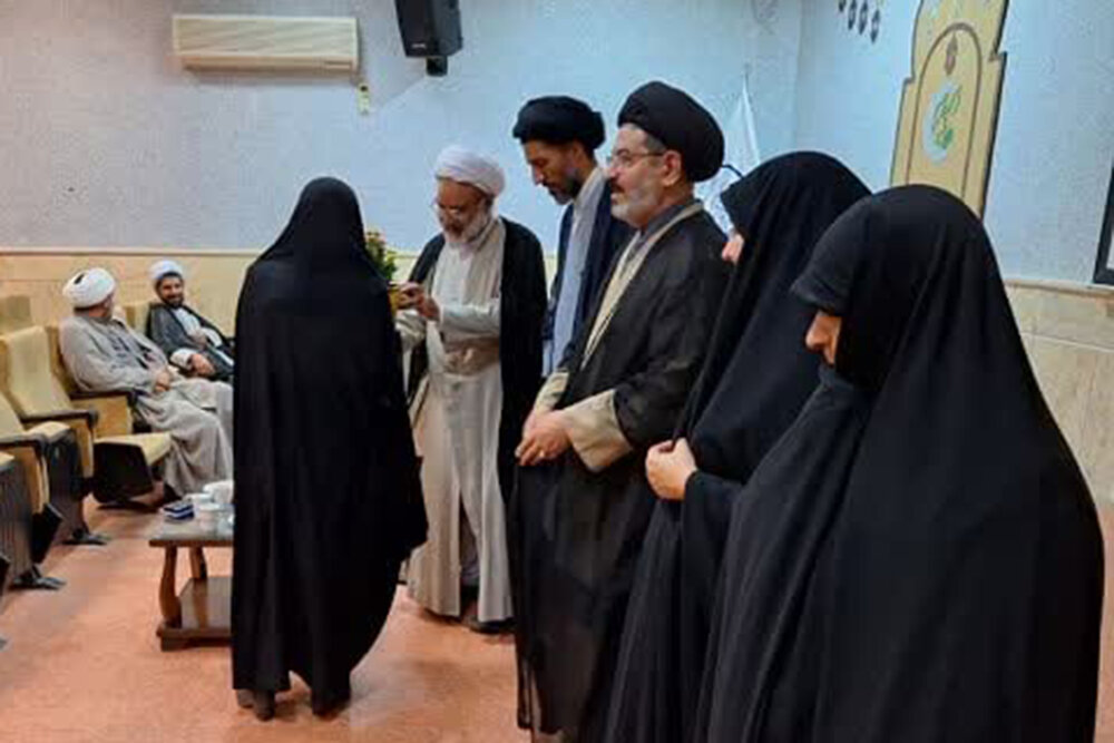 ادغام مدیریت مدارس علمیه سطوح ۲ و ۳ بانوان اردکانی+ عکس