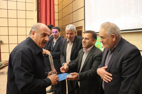 اختتامیه نخستین جشنواره استانی "نهج البلاغه در آینه هنر"  در شهرضای اصفهان