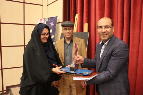 اختتامیه نخستین جشنواره استانی "نهج البلاغه در آینه هنر"  در شهرضای اصفهان