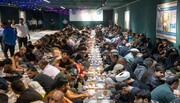تصاویر/ سفره افطاری حرم امام حسین (علیه السلام) برای زائرین در ماه مبارک رمضان
