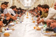 تصاویر/ نجف اشرف، حرم امام علی علیہ السلام میں روزہ داروں کے لئے افطار کا اہتمام