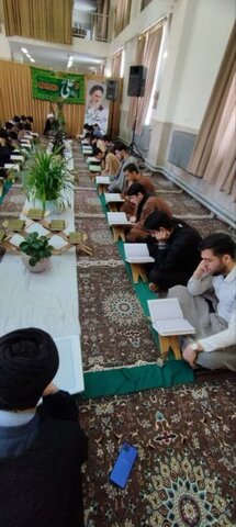 تصاویر/ جلسه جزء خوانی قرآن کریم در مدرسه علمیه باقر (ع) کامیاران