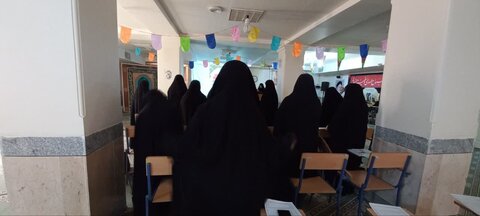 تصاویر برگزاری کرسی آزاد اندیشی در مدرسه معصومیه(س)خرم آباد