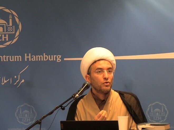 برگزاری نخستین سمینار قرآنی روحانیون آلمان، هلند و بلژیک در هامبورگ + تصاویر