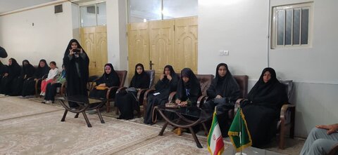 تصاویر دیدار اعضای اتحادیه انجمن اسلامی دانش آموزان با امام جمعه کوهدشت