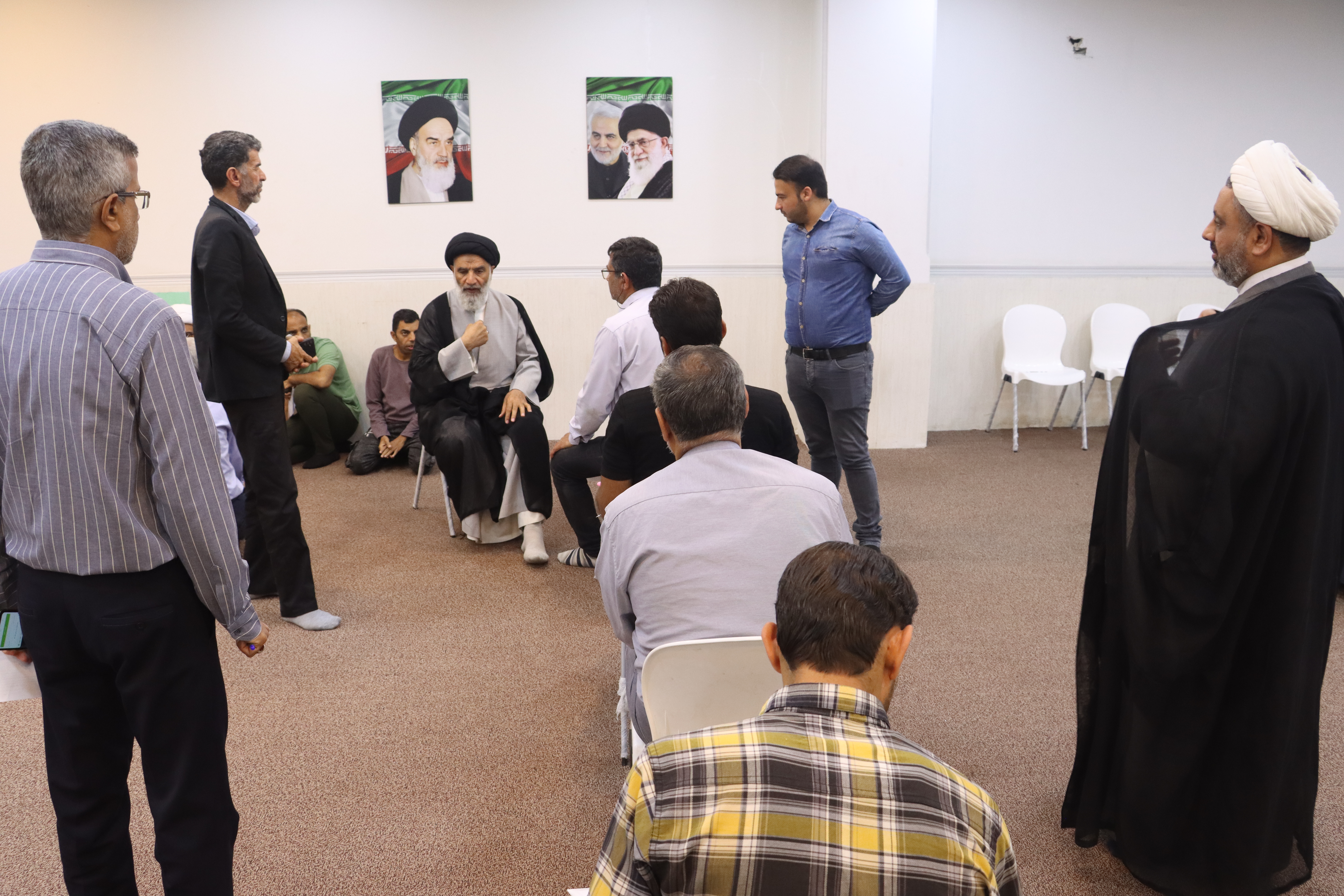 تصاویر/ دیدار صمیمی مردم اهواز با نماینده ولی فقیه در خوزستان