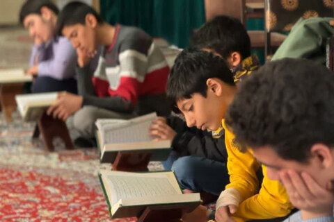 تصاویر/جزء خوانی نوجوانان یزدی به روایت تصویر