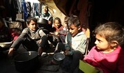 مسؤول أممي: المجاعة في غزة سببها قيود الاحتلال الصهيوني