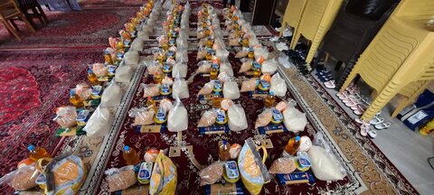 تصاویر/ تهیه وتوزیع سبد کالا به مناسبت آغاز سال نو و ماه مبارک رمضان