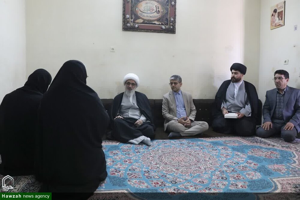 عید متفاوت امام جمعه بوشهر+تصاویر