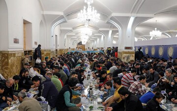 سفره کریم اهل بیت(ع) در حرم مطهر رضوی گسترده می‌شود