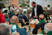 بالصور/ إقامة احتفال بهيج بذكرى ولادة الإمام الحسن (ع) في حرم الإمام علي عليه السلام