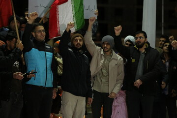 تصاویر/ تجمع دانشجویان اصفهان در حمایت از زنان و کودکان غزه