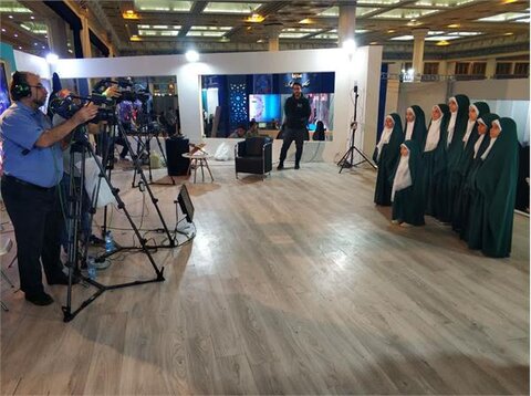 استقبال گسترده مردم از نمایشگاه قرآن با پوشش رسانه‌ای قوی