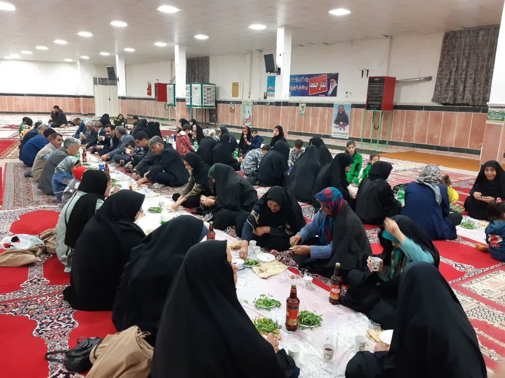 لزوم ترویج فرهنگ دستگیری از نیازمندان در جامعه