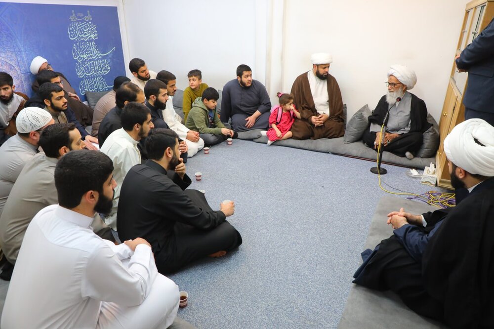 آية الله النجفي: على طالب العلوم الدينية أن يتحلى بروح الولاء للنبي وأهل بيته عليهم السلام آية الله النجفي: على طالب العلوم الدينية أن يتحلى بروح الولاء للنبي وأهل بيته عليهم السلام