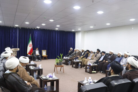 دیدار مسئولان دفاتر حوزه نمایندگی مقام معظم رهبری با نماینده ولی فقیه در خوزستان