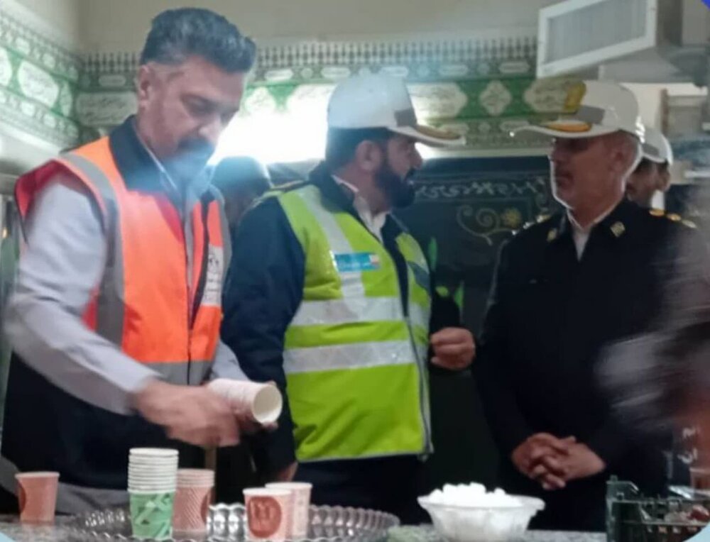 اجرای طرح «توقف، حرکت» در آزاد راه کاشان در ضیافت رمضان