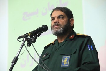 اخلاص، صداقت، بصیرت و ولایت‌باوری پایه‌های اصلی بسیج هستند