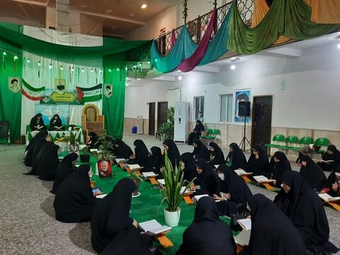 اجتماع بانوان بسیجی برازجانی در محکومیت بی حرمتی به زنان غزّه
