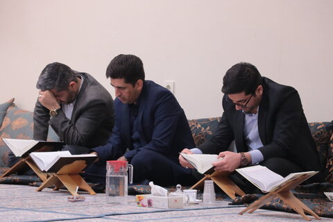 تصاویر| جز خوانی مجموعه قضائی فارس در شب شانزدهم ماه مبارک رمضان