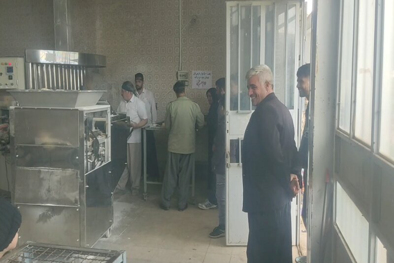 توزیع ۵۰۰ هزار قرص نان به نیت امام مجتبی(ع) در کرمانشاه