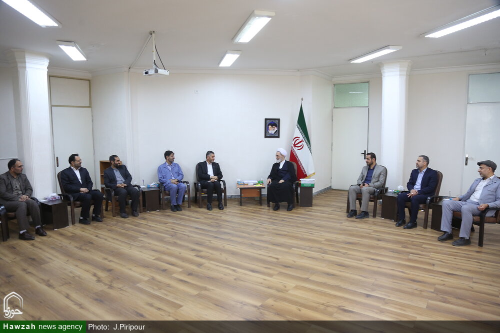 نئی نسل کے سوالات اور اعتراضات کا جواب بھی نئی اور بہتر روش سے ہی دینا چاہئے