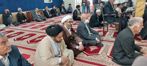 تصاویر سلسله جلسات بیان آموزه‌هایی از قرآن کریم در خرم آباد