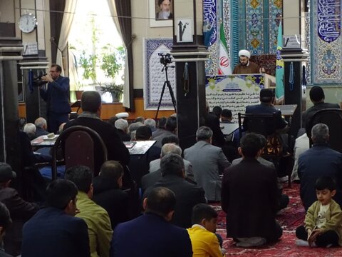 تصاویر/ اقامه نماز جمعه عبادی و سیاسی شهرستان چهاربرج