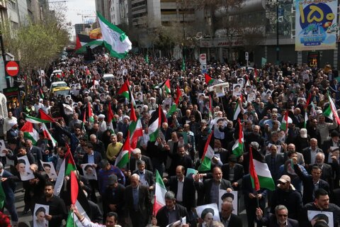 تصاویر / راهپیمایی مردم مشهد در حمایت از زنان و کودکان مظلوم غزه