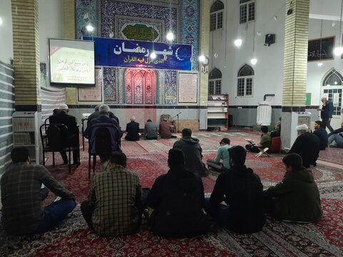 تصاویر مراسم احیا شب نوزدهم رمضان در مساجد کوهدشت