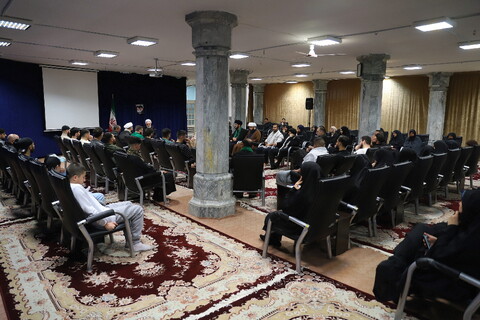 تصاویر/  دیدار جمعی از دانشجویان آلمانی با آیت الله اعرافی