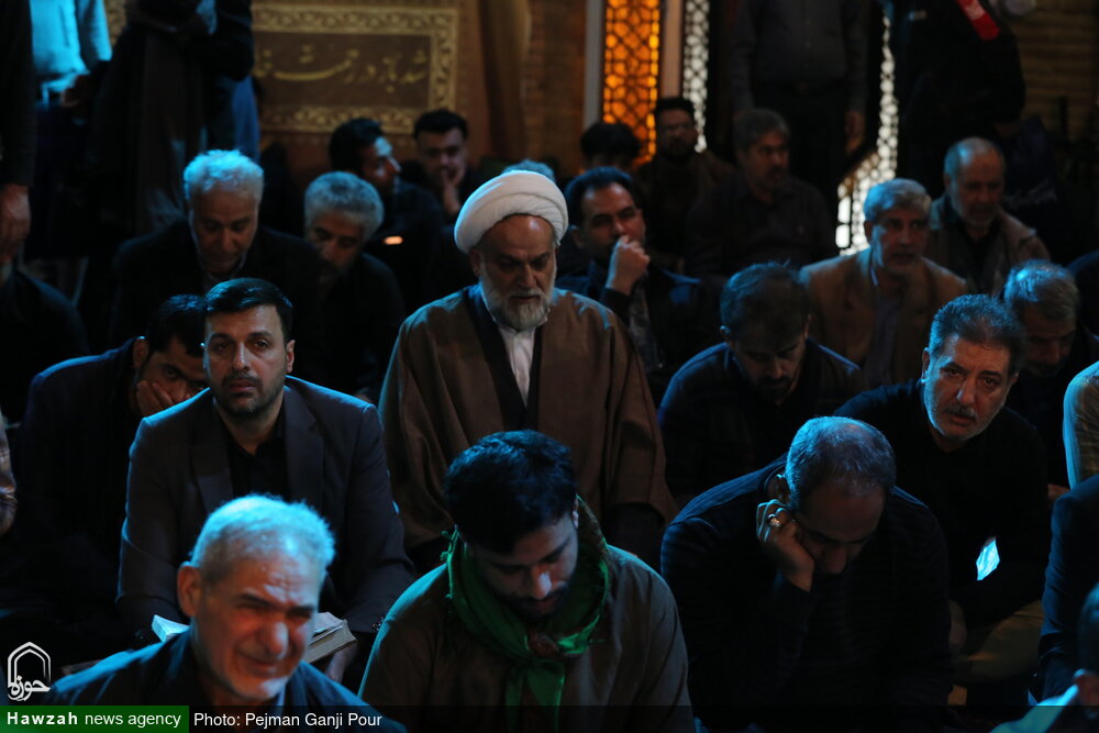تصاویر/ مراسم احیای شب قدر در مسجد جامع اصفهان