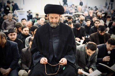 تصاویر/حال و هوای شب قدر در مصلی امام خمینی ره اردبیل