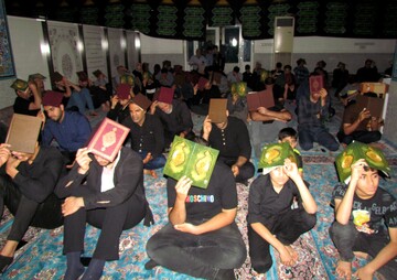 فیلم| مراسم قرآن به سر در شب احیا بندر دیّر