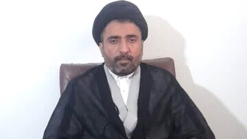 سیره شهدا در هفته دفاع مقدس تبیین شود