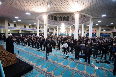 تصاویر/  مراسم احیای شب بیست و یک ماه مبارک رمضان در مصلی بزرگ امام خمینی(ره) ارومیه