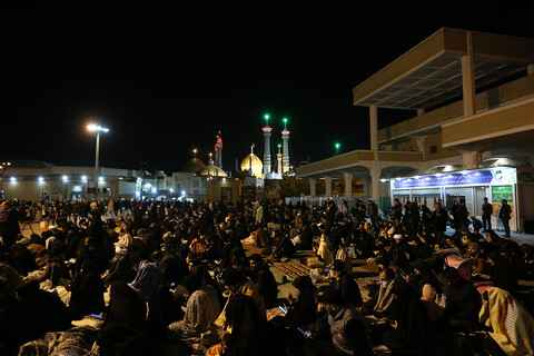 تصاویر / مراسم احیای شب ۲۱ ماه رمضان در حرم کریمه اهل بیت (ع)