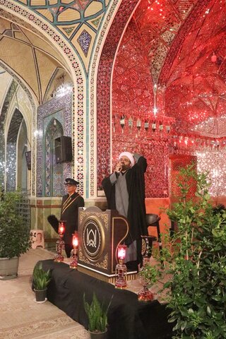 مراسم احیای شب بیست و یکم ماه مبارک رمضان درآستان مقدس محمد هلال بن علی (ع) آران و بیدگل