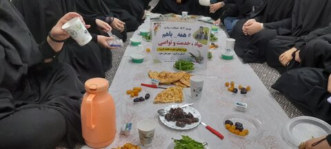 تصاویر/برگزاری ضیافت افطاری در امامزاده سید علی اصغر (ع) در ساوه