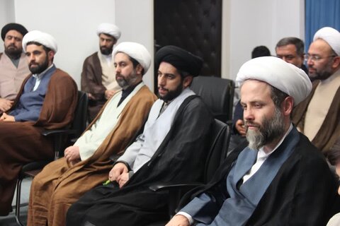 دیدار مدیر و کارکنان حوزه علمیه استان قزوین
